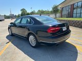 Used 2016 Volkswagen Passat 1.8T SE image 3