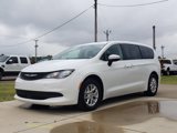 Used 2023 Chrysler Voyager LX image 3