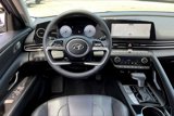 Used 2023 Hyundai Elantra Limited image 5