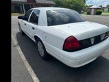 Used 2010 Ford Crown Victoria Police Interceptor image 3
