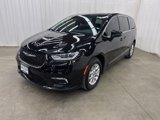 Used 2023 Chrysler Pacifica Touring-L image 3