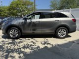 Used 2019 Kia Sorento LX image 4