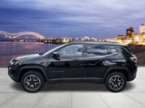 Used 2024 Jeep Compass Trailhawk image 2