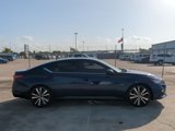 Used 2022 Nissan Altima 2.5 SR image 2