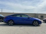 New 2025 Hyundai Elantra SEL image 3