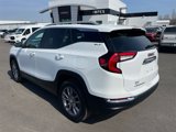 Used 2024 GMC Terrain SLT image 3