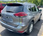 Used 2019 Nissan Rogue SV image 3