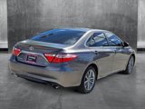 Used 2016 Toyota Camry SE image 5