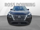 Used 2024 Nissan Rogue SV image 2