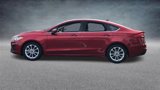 Used 2020 Ford Fusion SE image 3