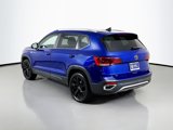 Used 2022 Volkswagen Taos SE image 3
