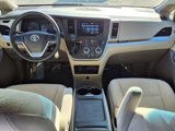 Used 2016 Toyota Sienna LE image 4