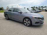 Used 2022 Volkswagen Passat 2.0T SE image 2