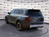 Used 2024 Kia Telluride S w/ S Sunroof Package image 3