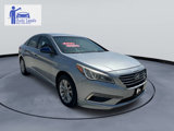 Used 2015 Hyundai Sonata SE image 2