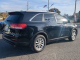 Used 2017 Kia Sorento LX image 4