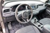 Used 2017 Kia Sorento LX image 4