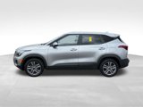 Used 2022 Kia Seltos LX image 2