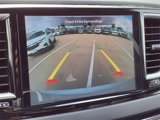Used 2023 Chrysler Pacifica Touring-L image 4