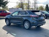 Used 2024 Ford Edge SEL w/ Convenience Package image 5