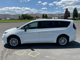 New 2025 Chrysler Pacifica Select image 6