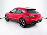 Certified 2025 Porsche Macan image 3