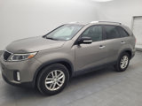 Used 2015 Kia Sorento LX image 2