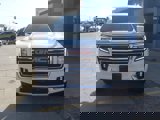 Used 2023 GMC Yukon XL SLT image 2