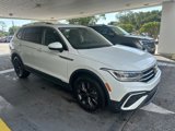 Used 2022 Volkswagen Tiguan SE image 2
