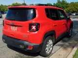 Used 2018 Jeep Renegade Latitude w/ Cold Weather Group image 4