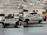 Used 2007 Nissan Frontier SE w/ SE Value Truck Pkg image 3