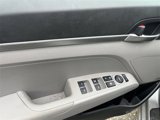 Certified 2020 Hyundai Elantra SE image 4
