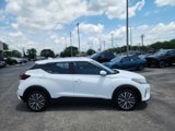 Used 2023 Nissan Kicks SV image 3
