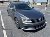 Used 2018 Volkswagen Jetta SE image 3