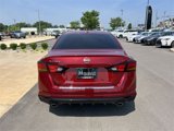 Used 2023 Nissan Altima 2.5 SR w/ SR Premium Package image 4