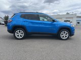 Used 2024 Jeep Compass Latitude image 2