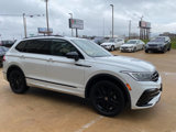 Used 2022 Volkswagen Tiguan SE R-Line image 6