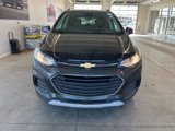 Used 2018 Chevrolet Trax LT w/ LT Convenience Package image 2