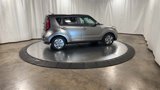 Used 2018 Kia Soul EV + image 2
