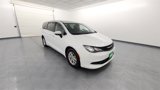 Used 2023 Chrysler Voyager LX image 2
