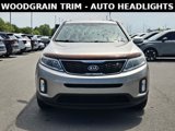 Used 2015 Kia Sorento LX image 3