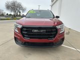 Used 2023 GMC Terrain SLE w/ Driver Convenience Package image 2