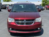 Used 2017 Dodge Grand Caravan SXT image 3