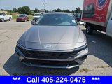 Used 2024 Hyundai Elantra SEL image 3