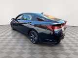 Used 2023 Hyundai Elantra SEL image 5