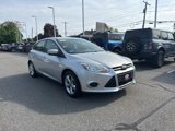 Used 2013 Ford Focus SE w/ SE Winter Pkg image 3