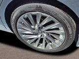 Used 2022 Lexus ES 350 Luxury image 2