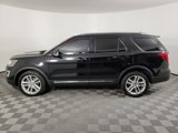 Used 2017 Ford Explorer XLT w/ Equipment Group 202A image 5