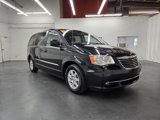 Used 2011 Chrysler Town & Country Touring w/ Driver Convenience Group image 4
