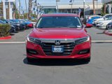 Used 2018 Honda Accord Touring image 2